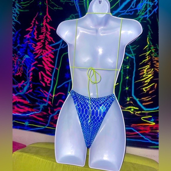 1 OF A KIND EXOTIC DANCEWEAR RAVEWEAR EDC OUTFIT STRIPPER POLEDANCE GEAR - Picture 3 of 4